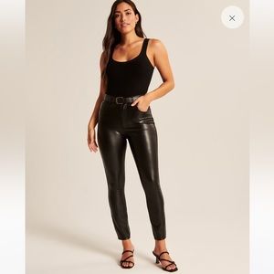 Abercrombie Curve Love Vegan Leather Skinny Pant